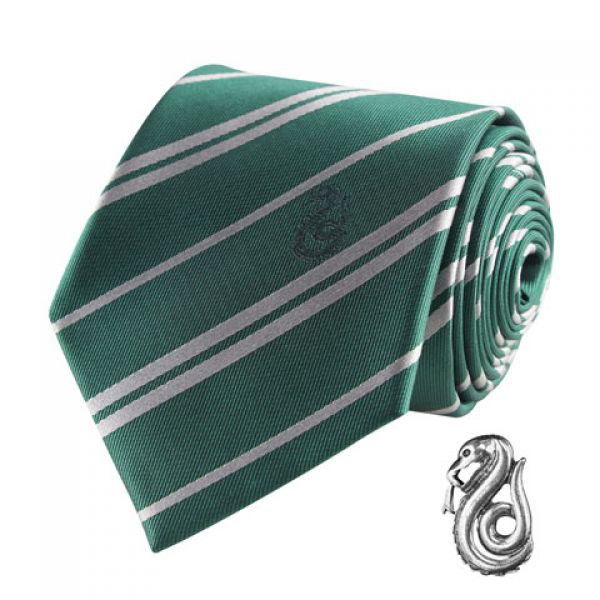 Harry Potter - Deluxe Tie with Slytherin Brooch