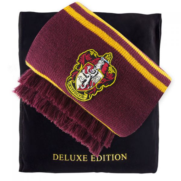 Harry Potter - Deluxe Gryffindor Scarf with Velvet Pouch
