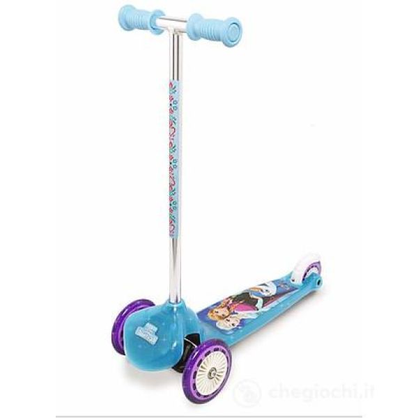 Frozen - New Twist Three Wheel Scooter
