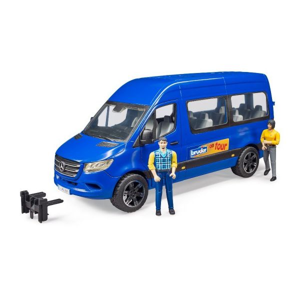 MB Sprinter Minibus with Two Characters