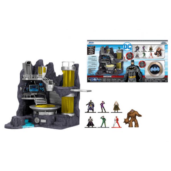 Batcave Nano Scene with 7 die-cast figures